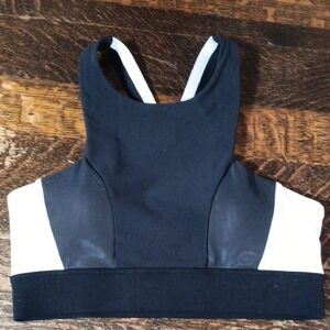 Lorna Jane Black and White Sports Bra